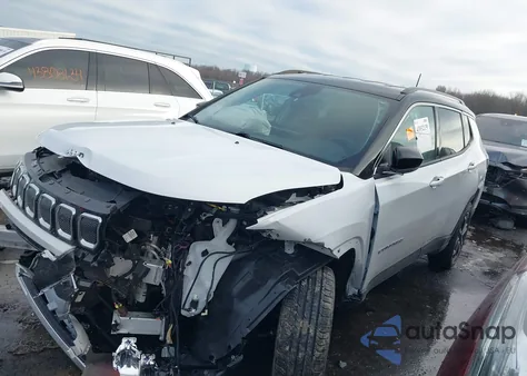 2022 Jeep Compass Limited 4X4 из США, поврежденный, VIN 3C4NJDCB7NT160961